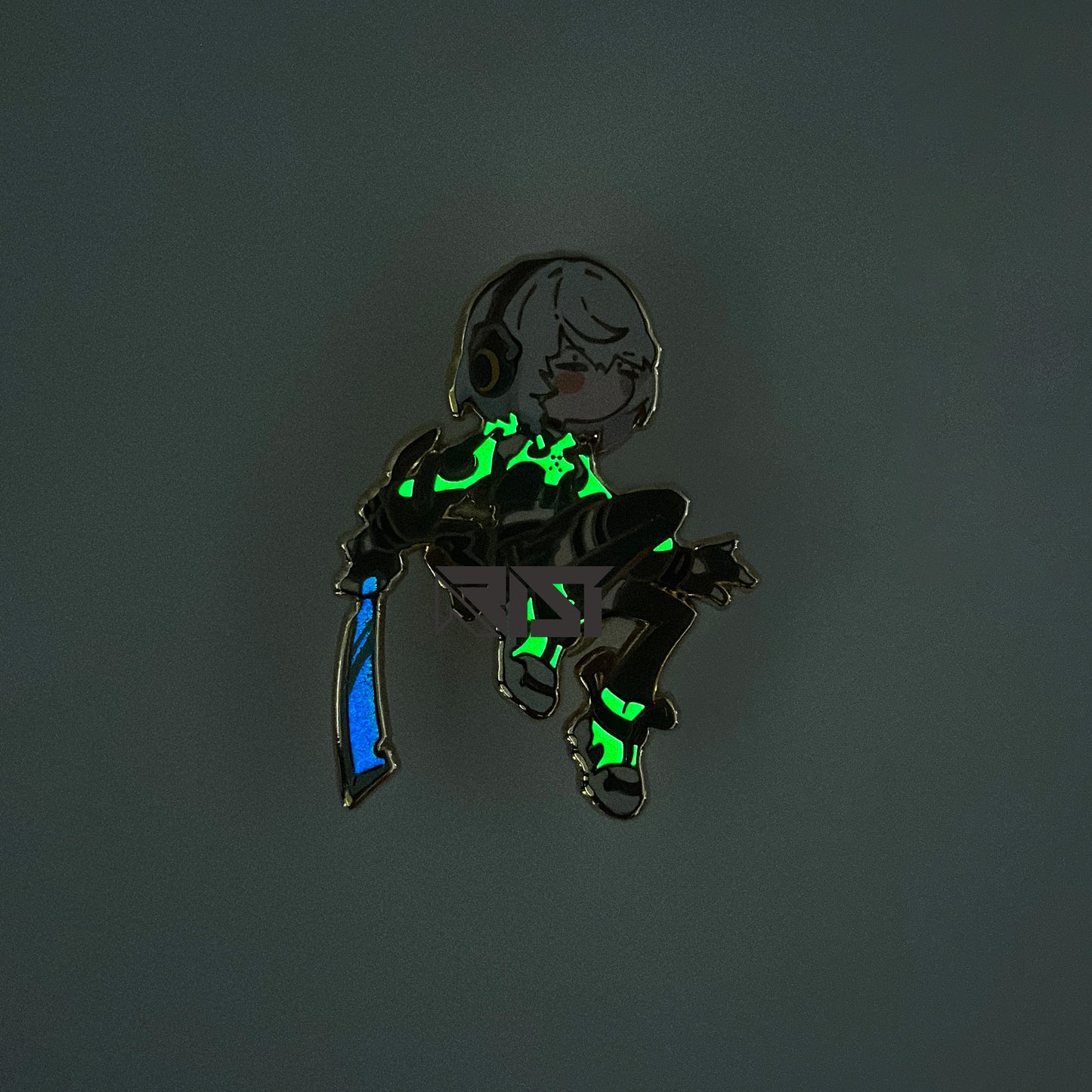 Anby Demara - Zenless Zone Zero - Glow In the Dark - Hard Enamel Pin