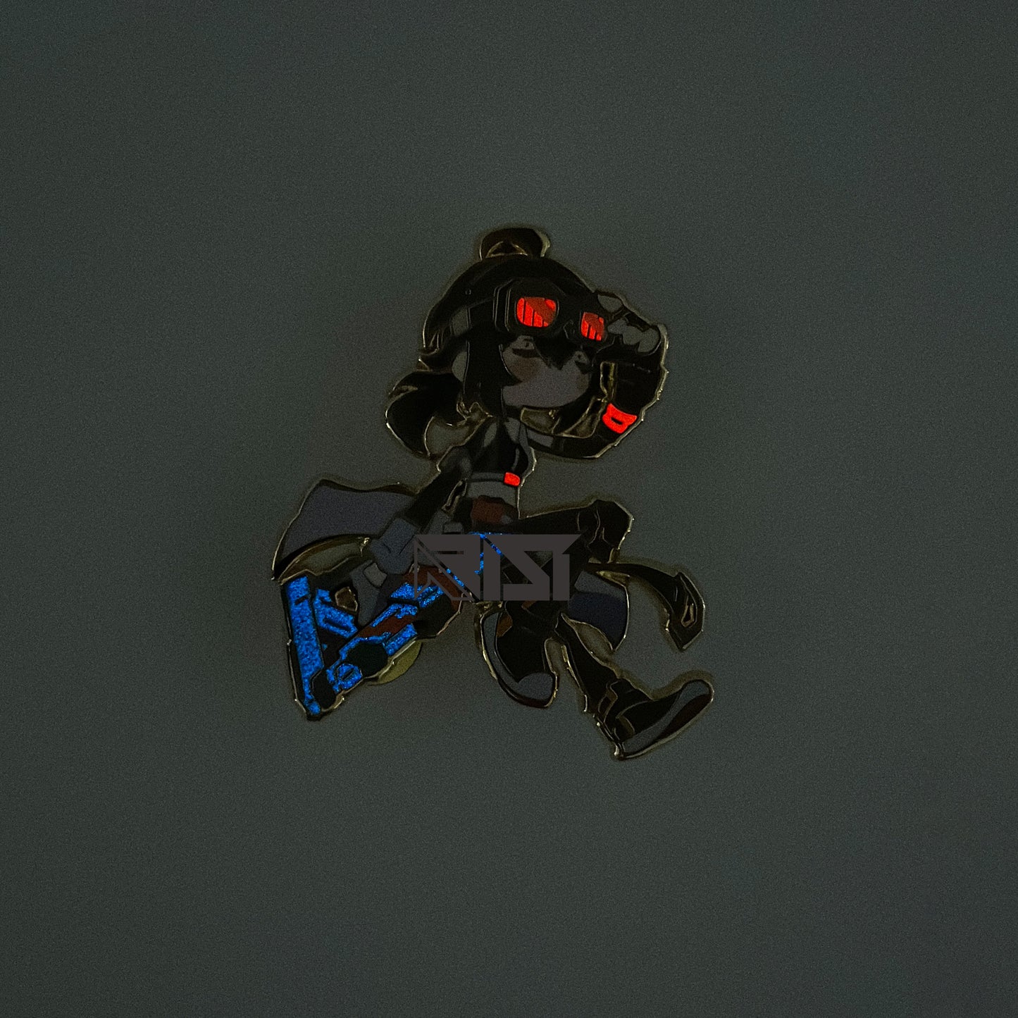 Grace Howard - Zenless Zone Zero - Glow In the Dark - Hard Enamel Pin