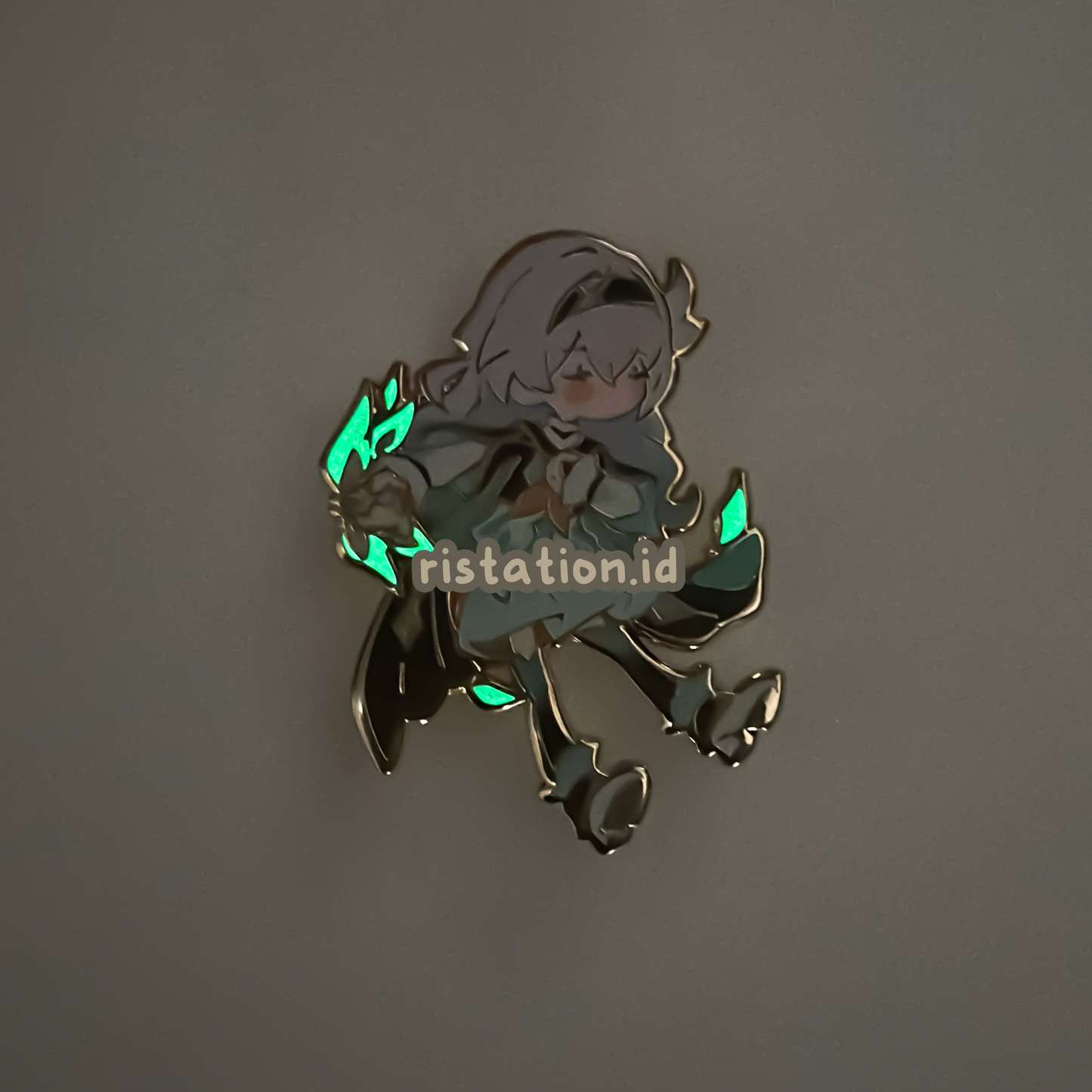 Firefly Medium Special - Glow In the Dark - Hard Enamel Pin