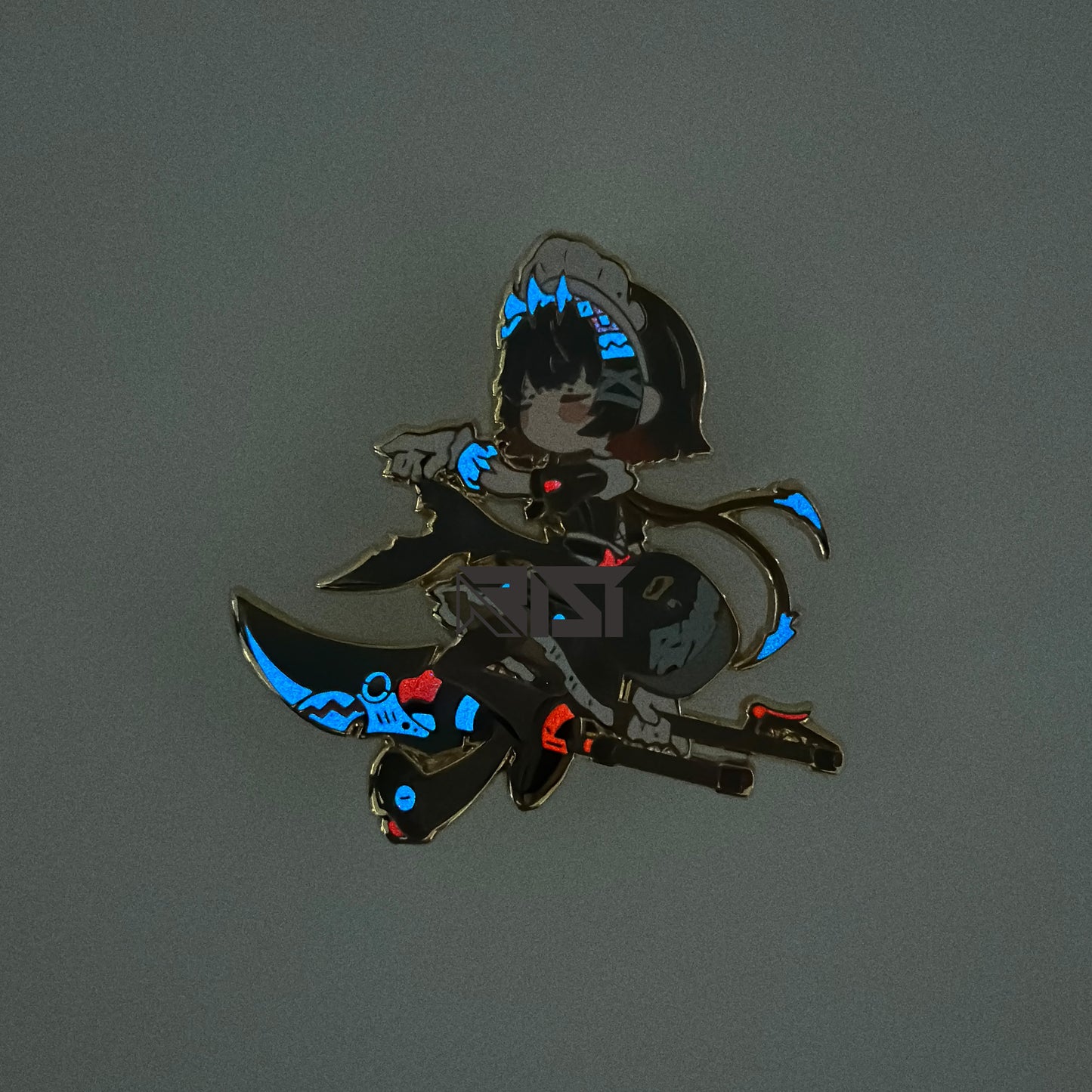 Ellen Joe - Zenless Zone Zero - Glow In the Dark - Hard Enamel Pin